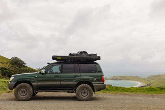 Toyota Genuine Slimline Weathershields Front // 100 Series Landcruiser